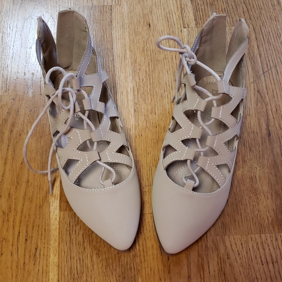 Bella Marie Shoes - 🥿BELLA MARIE LACE/ZIP FLATS🥿